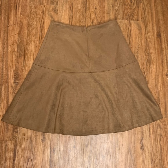 *NWT* Tommy Hilfiger Congac Faux Suede Swing Skirt - Picture 5 of 9
